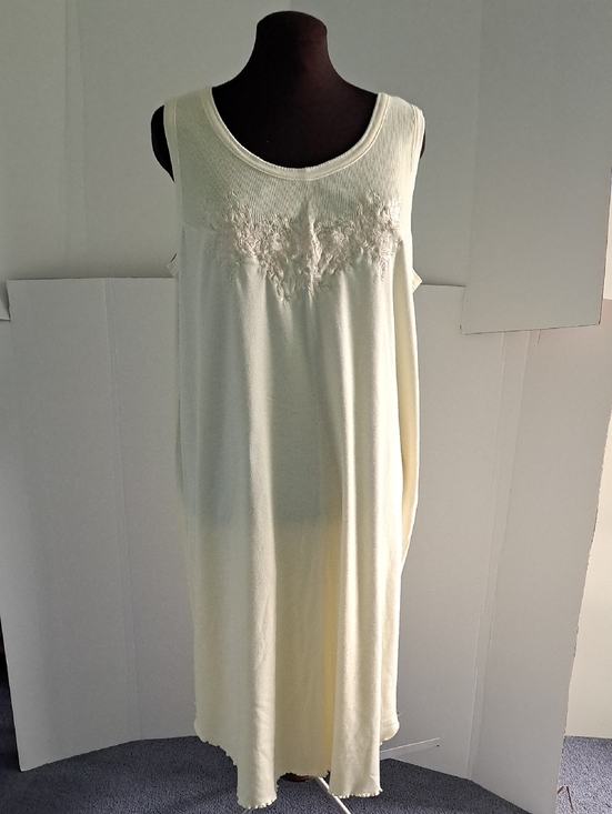 Amanda Stewart Other - Amanda Stewart Woman Sleeveless Nightgown SZ: 1X